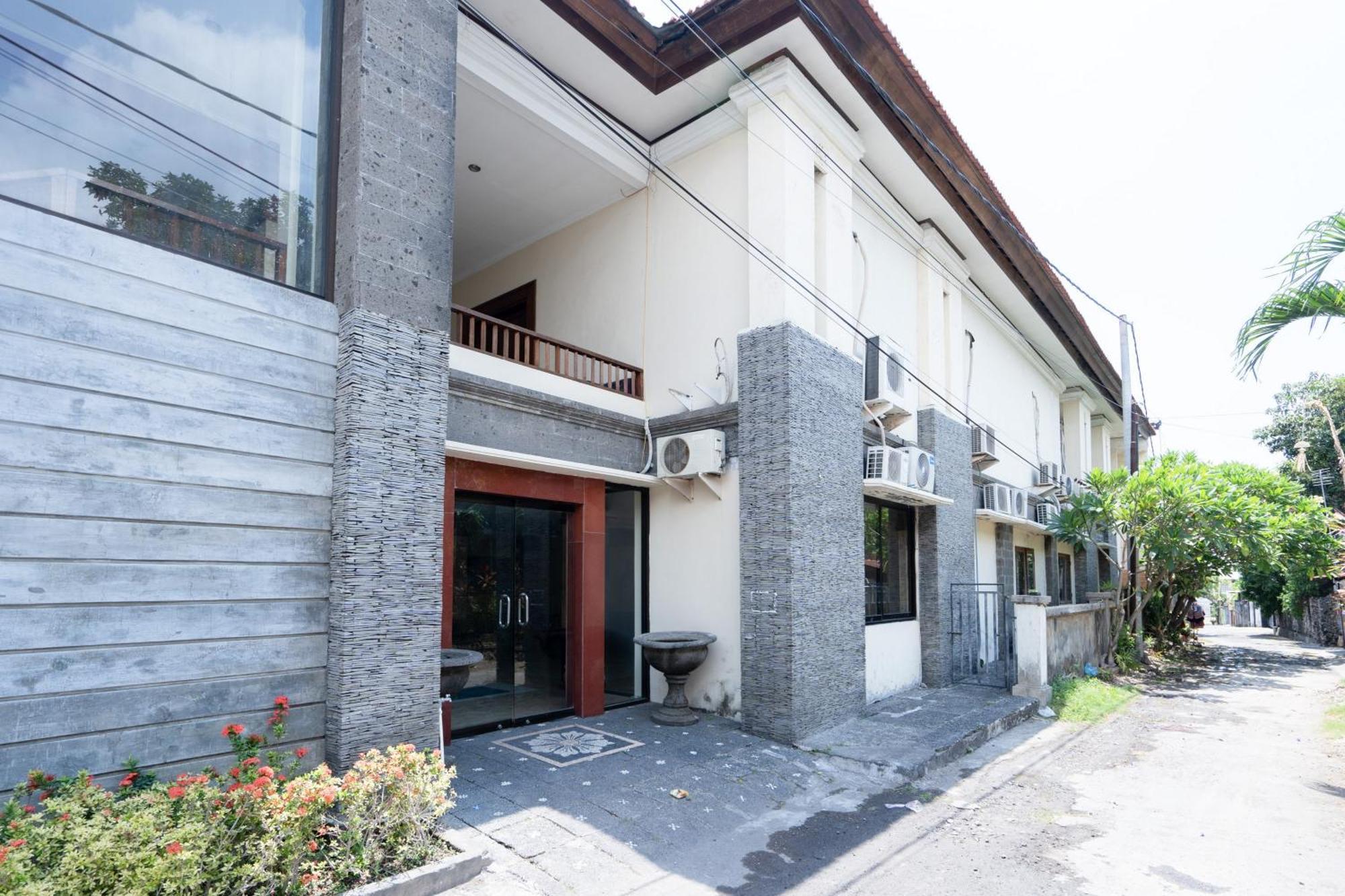Reddoorz Plus At Mahajaya Hotel Denpasar Exterior photo