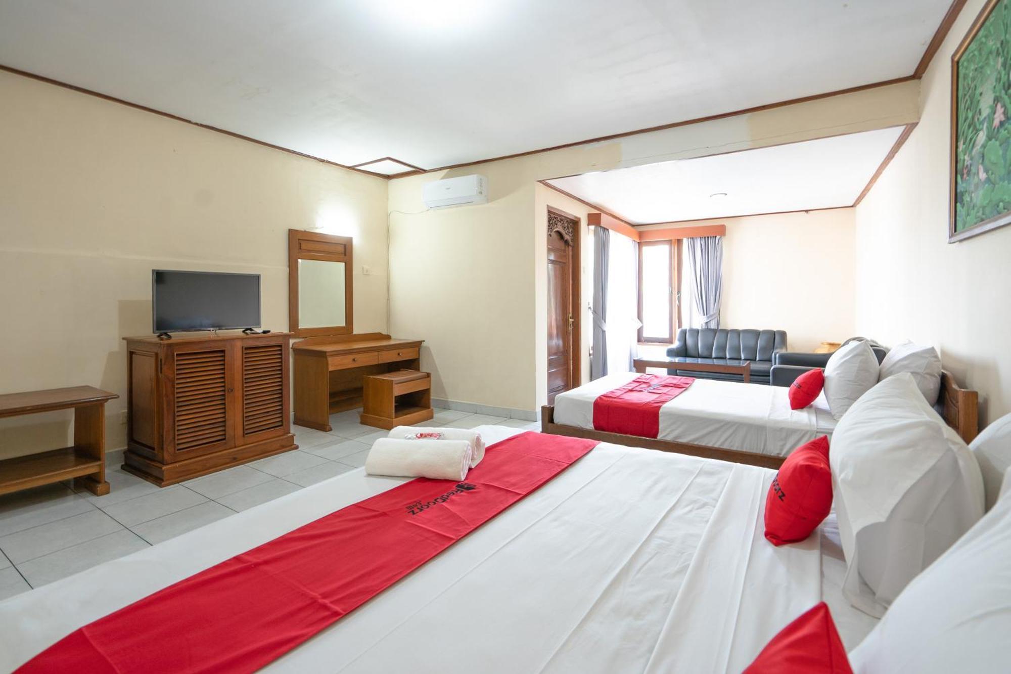 Reddoorz Plus At Mahajaya Hotel Denpasar Exterior photo