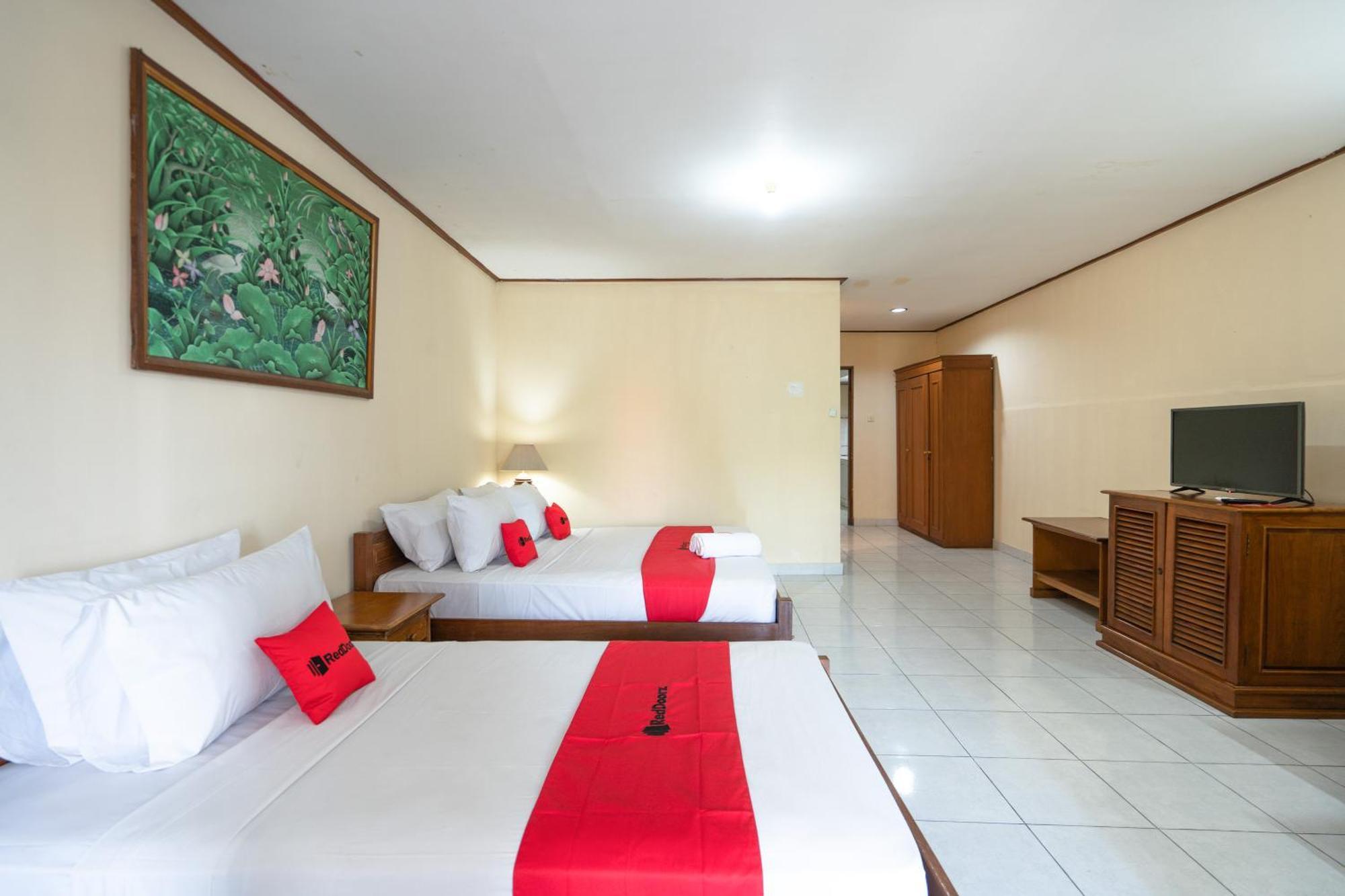 Reddoorz Plus At Mahajaya Hotel Denpasar Exterior photo